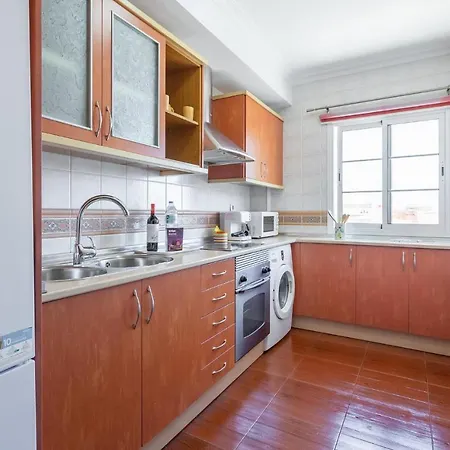 Awesome In With Internet And 2 Bedrooms Lejlighed