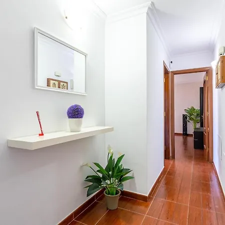 Apartmán Awesome In With Internet And 2 Bedrooms *